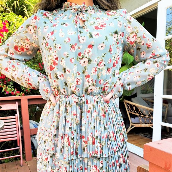 ๐ Maison De Robes ๐๐ช๐ท๐ท๐ช๐ฑ Dress - Picture 2 of 6